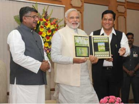 Modi joins football lovers, hopes sport becomes a 'bridge' Modi joins football lovers, hopes sport becomes a 'bridge'