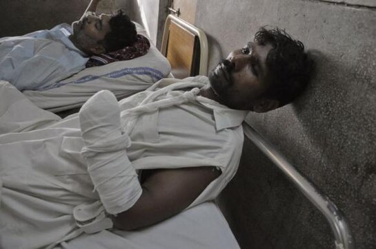 Suspected robbers in Pakistan say police hacked off their hands Suspected robbers in Pakistan say police hacked off their hands