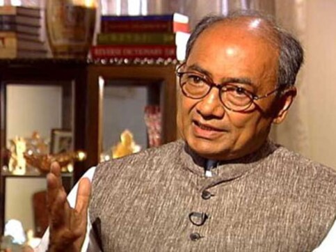 MPPEB scam unearthing tip of iceberg, suspicions on CM: Digvijay MPPEB scam unearthing tip of iceberg, suspicions on CM: Digvijay