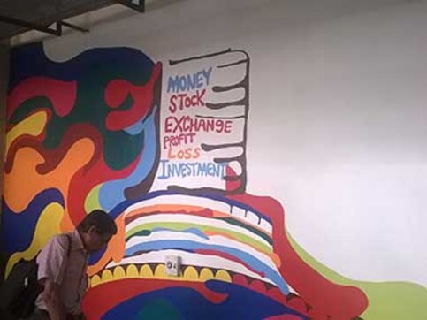 At Mumbai Metro stations, murals speak to commuters about a city on the move At Mumbai Metro stations, murals speak to commuters about a city on the move