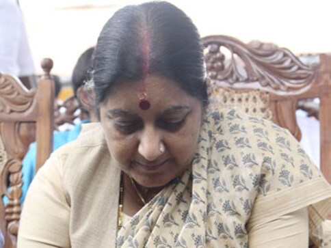 Trying for direct contact with trapped Indians in Iraq: Sushma Swaraj