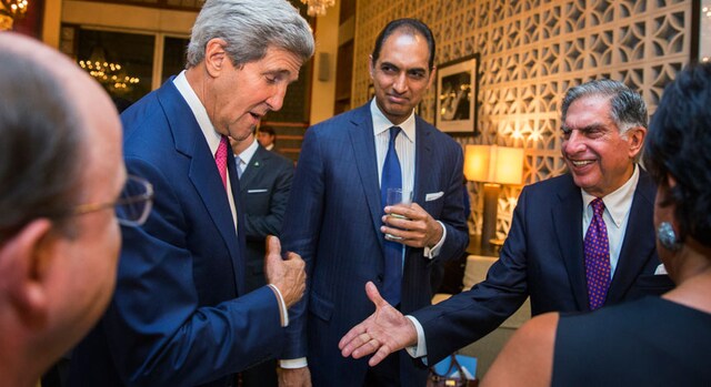Wine and dine: John Kerry, Ratan Tata mingle ahead of Indo-US meet Wine and dine: John Kerry, Ratan Tata mingle ahead of Indo-US meet