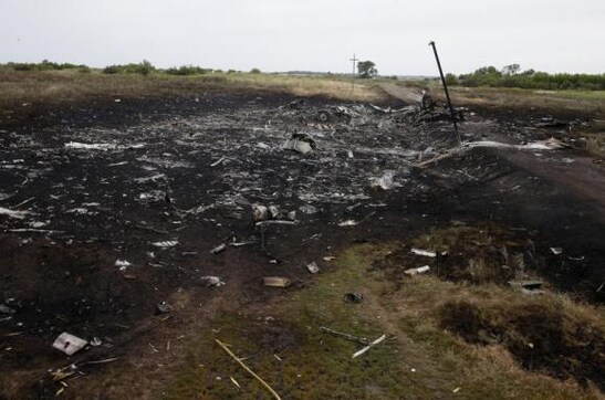 Investigators face tough task in Ukraine plane inquiry Investigators face tough task in Ukraine plane inquiry