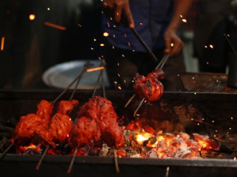 Chicken lovers beware: Breeders in India use antibiotics to make birds fatter Chicken lovers beware: Breeders in India use antibiotics to make birds fatter