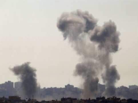 As toll in Gaza crosses 120, Israel shows no signs of ending strikes As toll in Gaza crosses 120, Israel shows no signs of ending strikes
