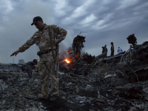 Surface-to-air missile took down MH17 jet in Ukraine: US intelligence Surface-to-air missile took down MH17 jet in Ukraine: US intelligence