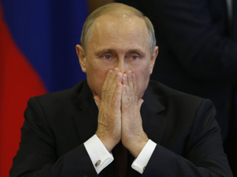 US, EU slap Russia with fresh sanctions, arms embargo US, EU slap Russia with fresh sanctions, arms embargo