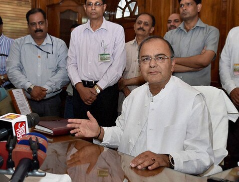 A responsible Budget 2014? Economic survey hints at cut in wasteful govt spending