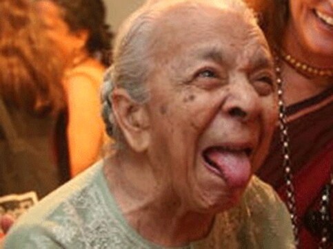 Zohra Sehgal cremated, legend lives on Zohra Sehgal cremated, legend lives on