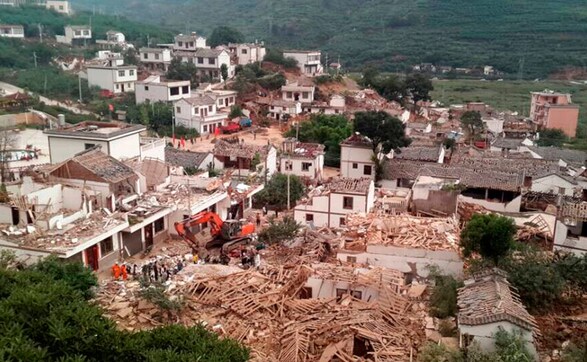 Photos: Massive quake in southern China leaves a trail of destruction Photos: Massive quake in southern China leaves a trail of destruction