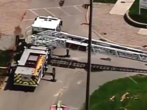 US: ALS Ice Bucket Challenge at campus leaves 4 firefighters injured US: ALS Ice Bucket Challenge at campus leaves 4 firefighters injured