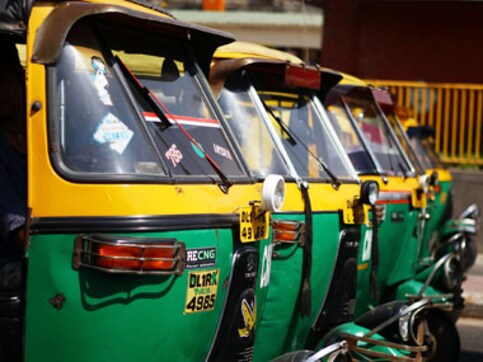 Delhi HC to hear plea for review of its order of ban on e-rickshaws Delhi HC to hear plea for review of its order of ban on e-rickshaws