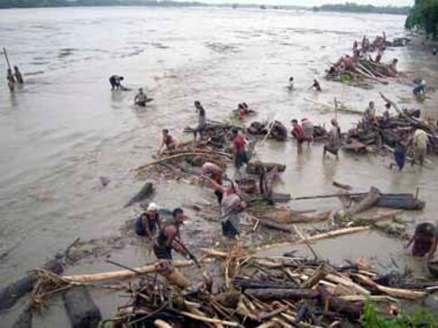 UP floods death toll hits 89, 1.5 lakh people affected UP floods death toll hits 89, 1.5 lakh people affected