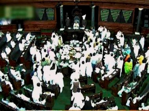 Govt introduces bill in Lok Sabha to modify SC list Govt introduces bill in Lok Sabha to modify SC list