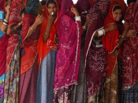 Haryana: Girls have the right to wear jeans, use mobiles, says Khap chief Haryana: Girls have the right to wear jeans, use mobiles, says Khap chief