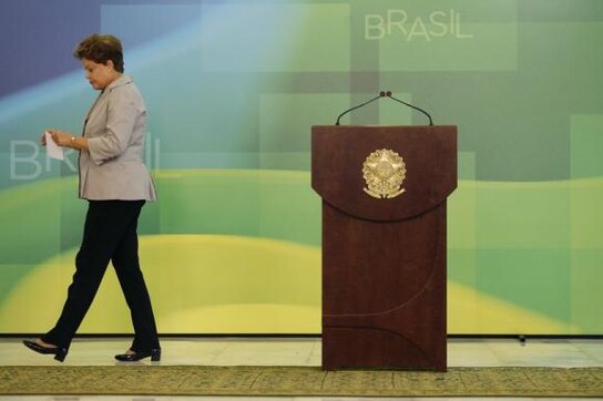 Brazil candidate's death makes runoff more likely, pressures Rousseff Brazil candidate's death makes runoff more likely, pressures Rousseff