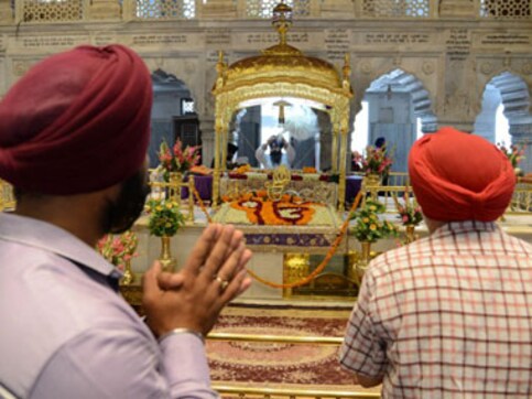 Gurudwara vandalised in Los Angeles with 'anti-Islamic State' graffiti Gurudwara vandalised in Los Angeles with 'anti-Islamic State' graffiti