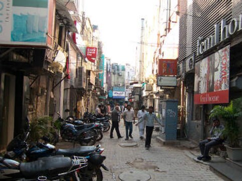 Khan Market gets Wi-Fi service, Connaught Place by month-end Khan Market gets Wi-Fi service, Connaught Place by month-end