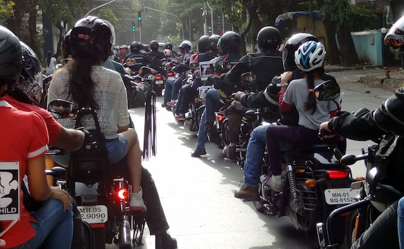 Photos: Vivek Oberoi, Dino Morea in a HOG ride for the girl child Photos: Vivek Oberoi, Dino Morea in a HOG ride for the girl child