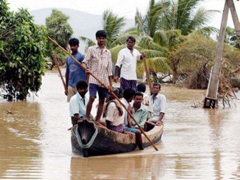 Second warning flag hoisted, people in low-lying areas rescued Second warning flag hoisted, people in low-lying areas rescued