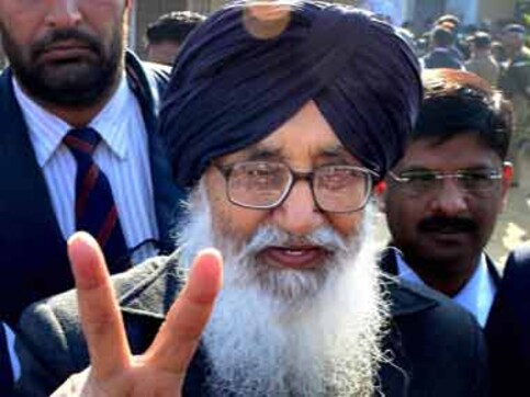 Haryana polls: BJP against Parkash Singh Badal campaigning for INLD Haryana polls: BJP against Parkash Singh Badal campaigning for INLD