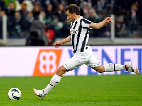 Del Piero's ISL journey starts with a press conference in a parking lot