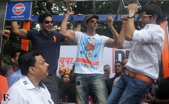 Photos: Hrithik lends muscle power to Dino Morea's DM Fitness station launch Photos: Hrithik lends muscle power to Dino Morea's DM Fitness station launch