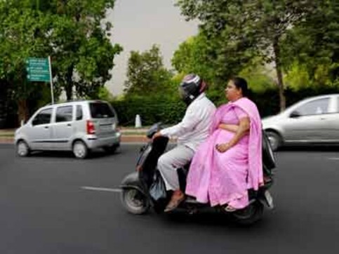 Safety first: Yamaha launches helmet range for women, children Safety first: Yamaha launches helmet range for women, children