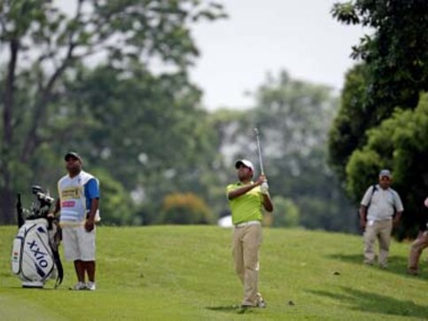 Hit by stomach bug, Lahiri slips from first to seventh in Selangor Masters Hit by stomach bug, Lahiri slips from first to seventh in Selangor Masters