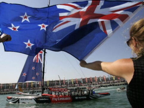 New Zealand PM plans to hold referendum to change national flag New Zealand PM plans to hold referendum to change national flag