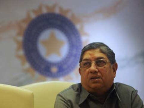 BCCI decides to postpone AGM; majority back Srinivasan for third term BCCI decides to postpone AGM; majority back Srinivasan for third term