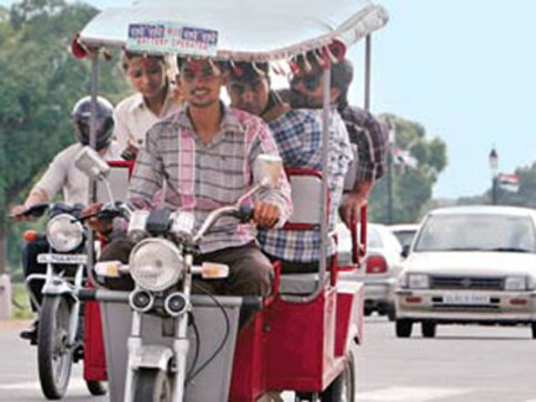 E-rickshaws: Only four passengers, 25km/hour speed limit among Centre's draft rules E-rickshaws: Only four passengers, 25km/hour speed limit among Centre's draft rules