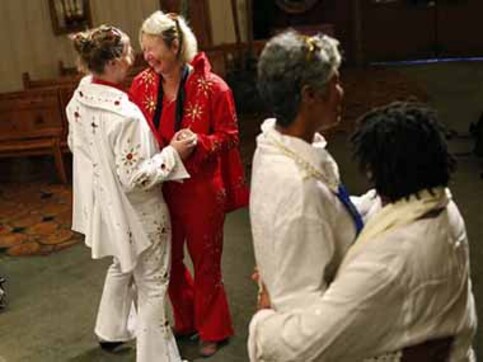 Support for gay marriage in US dips below fifty percent: Survey Support for gay marriage in US dips below fifty percent: Survey