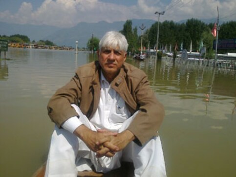 Jammu and Kashmir: What an artist in Srinagar managed to save from the floods Jammu and Kashmir: What an artist in Srinagar managed to save from the floods
