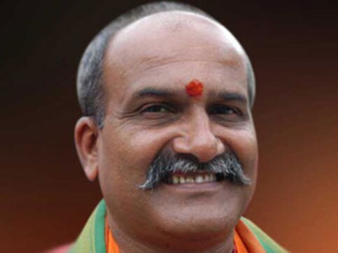 Sri Ram Sena chief to ask Modi govt for firearm licenses to Hindu outfit leaders Sri Ram Sena chief to ask Modi govt for firearm licenses to Hindu outfit leaders