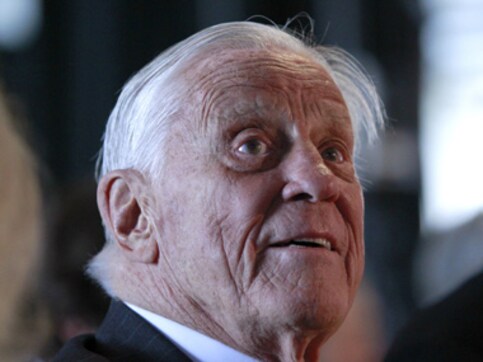Ben Bradlee, ex-Washington Post editor who worked on Watergate, dies Ben Bradlee, ex-Washington Post editor who worked on Watergate, dies