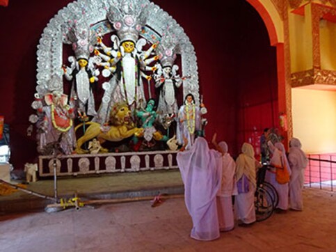 Durga Puja with a difference: Widows of Vrindavan meet the Mother Goddess Durga Puja with a difference: Widows of Vrindavan meet the Mother Goddess