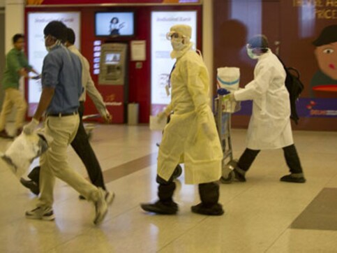 London airport to start screening for Ebola infection from tomorrow London airport to start screening for Ebola infection from tomorrow