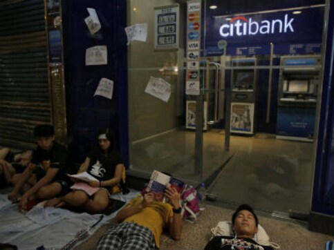 Experts warn Hong Kong protests could hit city's role as finance hub Experts warn Hong Kong protests could hit city's role as finance hub