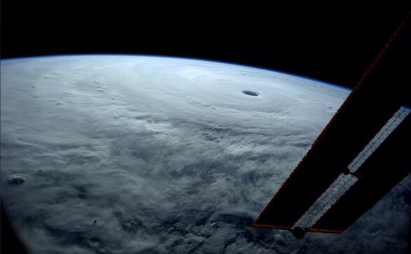 Must see: How frightening Typhoon Vongfong looks from space Must see: How frightening Typhoon Vongfong looks from space