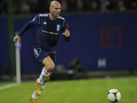 Zinedine Zidane cleared to coach Real Madrid's reserve side during appeal Zinedine Zidane cleared to coach Real Madrid's reserve side during appeal