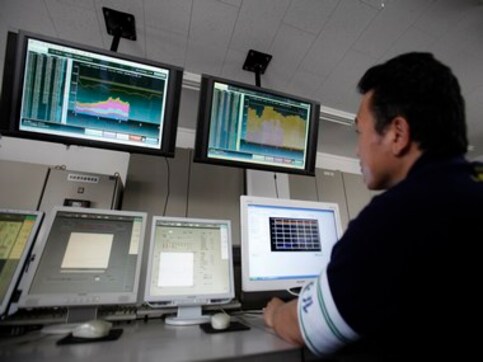 Via.com uses SAS visual analytics to track network of partners Via.com uses SAS visual analytics to track network of partners