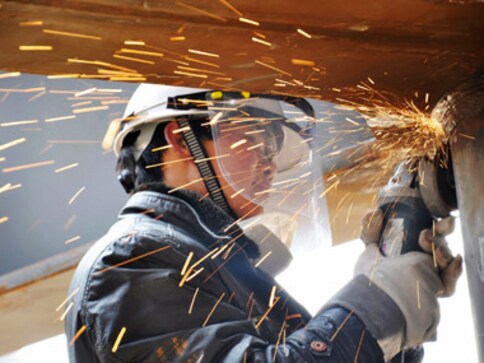 Industrial output grows 2.5% recording three-month high in Sept