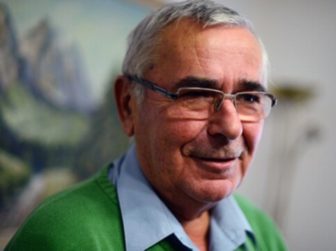 Open the barrier! Meet the man who guarded the Berlin Wall and created history Open the barrier! Meet the man who guarded the Berlin Wall and created history