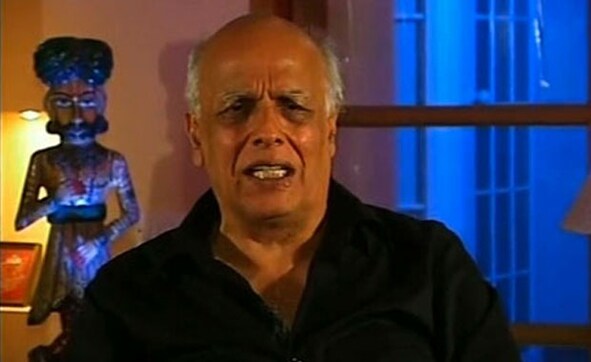 Pakistani artist stayed up all night to paint a portrait of Mahesh Bhatt Pakistani artist stayed up all night to paint a portrait of Mahesh Bhatt