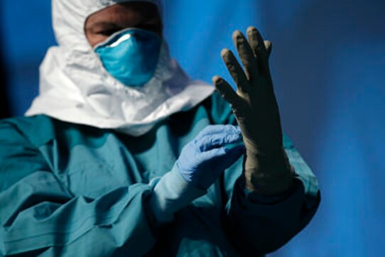 Ebola: Cuban doctor arrives in Switzerland for treatment Ebola: Cuban doctor arrives in Switzerland for treatment