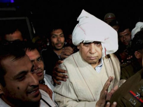 Not so enlightened: Sant Rampal says he was unaware of standoff outside ashram Not so enlightened: Sant Rampal says he was unaware of standoff outside ashram
