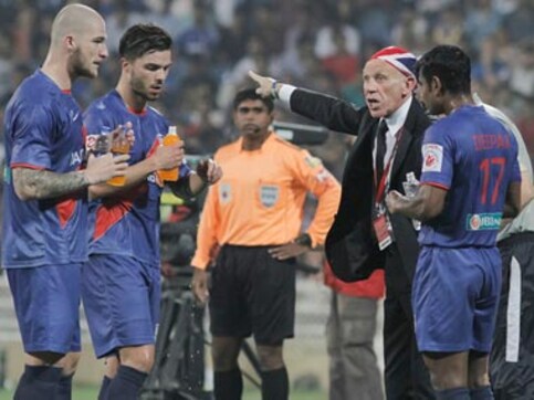Desperate times call for desperate measures: Three ways Reid can get Mumbai scoring again Desperate times call for desperate measures: Three ways Reid can get Mumbai scoring again