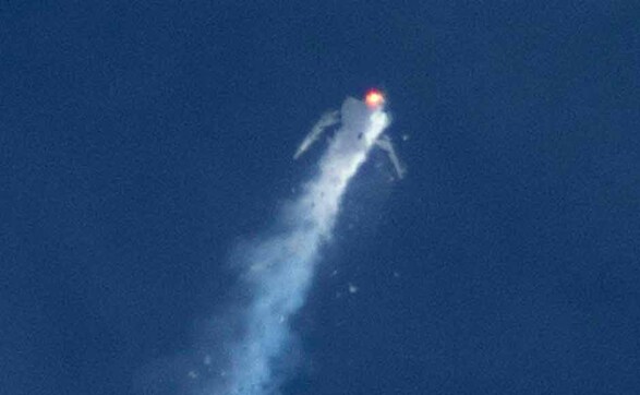Photos: Virgin Galactic's test flight explodes mid-air, kills pilot Photos: Virgin Galactic's test flight explodes mid-air, kills pilot