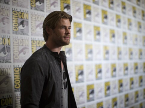 When Matt Damon taught Chris 'Thor' Hemsworth to be sexy When Matt Damon taught Chris 'Thor' Hemsworth to be sexy